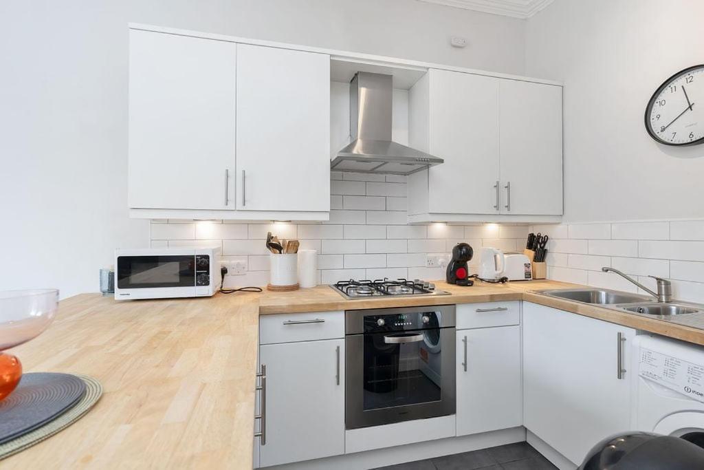 Guestready - Enchanted In Edinburgh